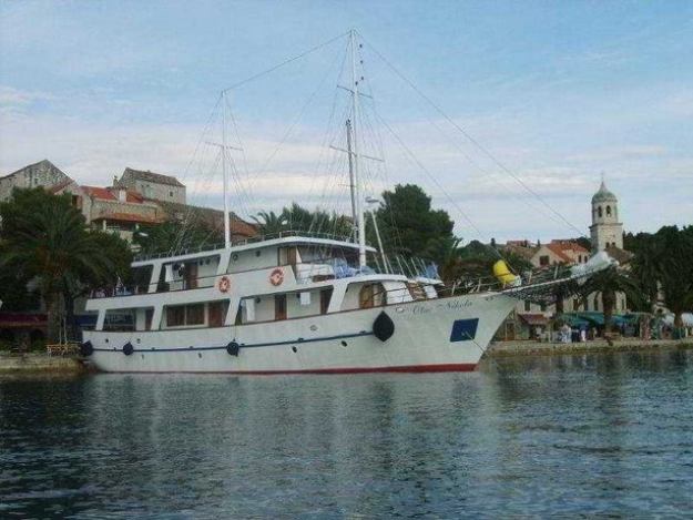 Cruise from Trogir on M/S Otac Nikola Dubrovnik