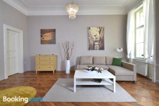EXCLUSIVE OLD TOWN APARTMENT by Czech Apartments
