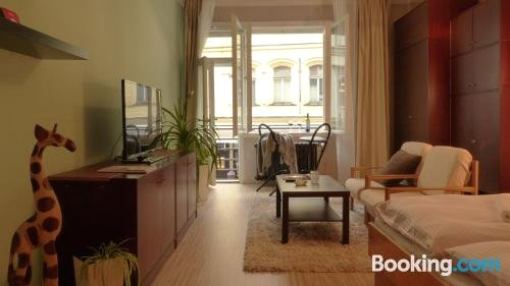 Old Town apartment 100m2 on famous Dlouha street