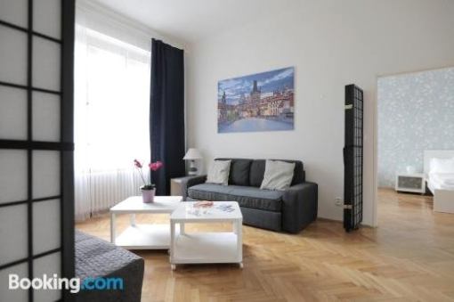 Rosa apartment by RENTeGO - 10 min walk from Old Town Square