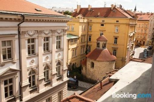 Spacious flat in the Old Prague's center near to Charles bridge by easyBNB