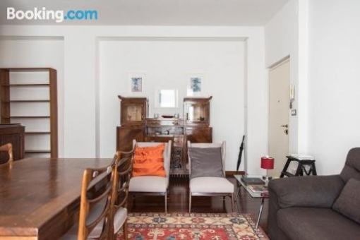 2 Bdr Lovely Flat In Front Of Bocconi University