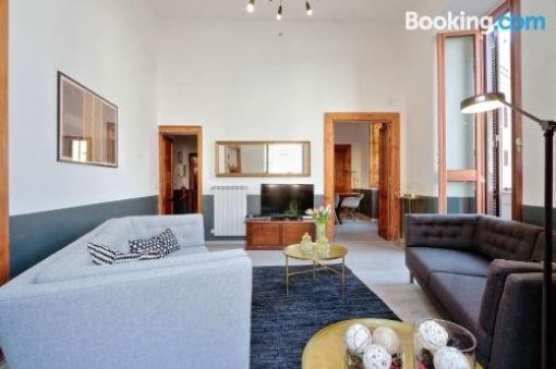 5-Bedroom Holiday Apartments In Campo De Fiori