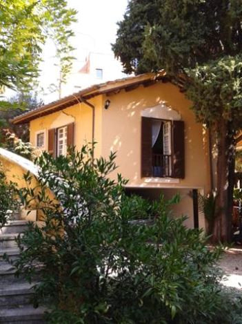 Charming and cosy house with garden Vatican WiFi