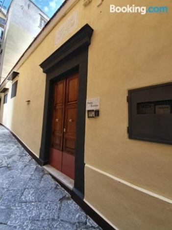Dante Rooms Naples