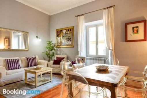 Elegant and large 3Beds flat beside Piazza Popolo