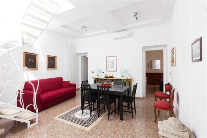 Home In Rome Spanish Steps