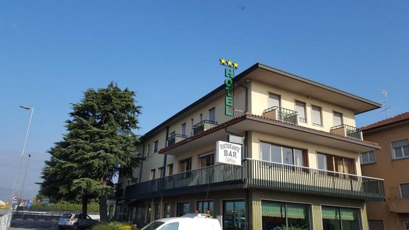 Hotel Dei Pini Ambivere