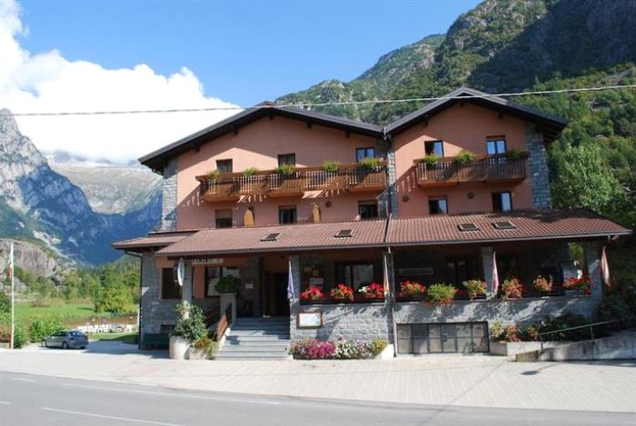 Hotel Ristorante Miramonti Val Masino