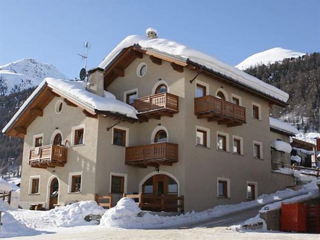 Interhome - Livigno Ski Apartments