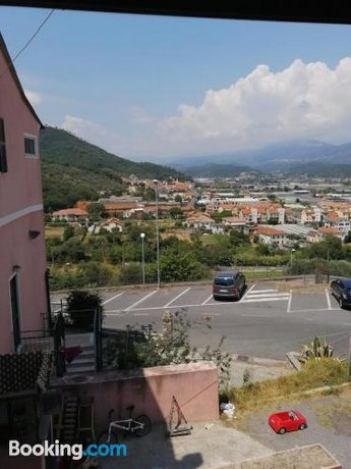 Liguria di Ponente Albenga collina