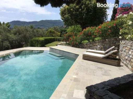 Luxury Villa Heated pool Sea view