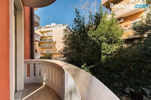 Quiet and renovated apartment near Vatican Museums