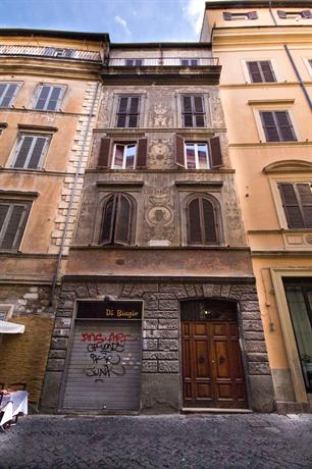 Refined apartment 2 steps from Piazza Navona