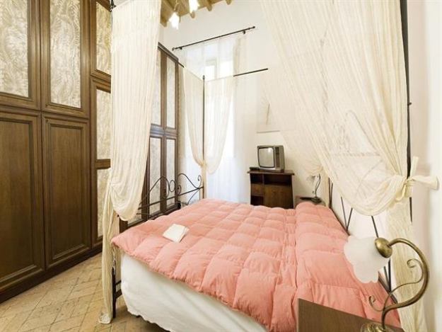 Rent in Rome Navona Apartments