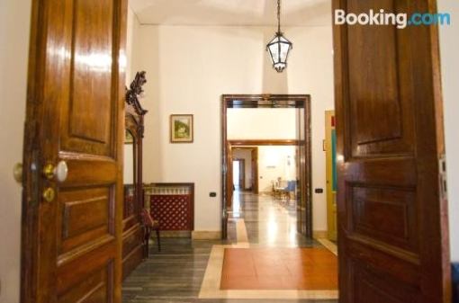 Suite Palazzo Reale Apartment