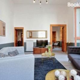 5 Bedroom Holiday Apartments In Campo De Fiori
