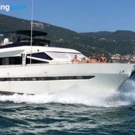 5 Terre Luxury Yacht La Spezia BoatBreakfastCharter