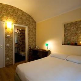 Arie Romane Guesthouse
