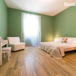 Charming 2 Bed Apartment close to San Pietro