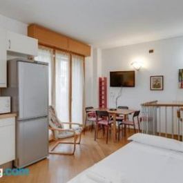 Cozy and modern apartment close Navigli