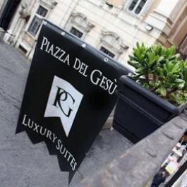 Piazza Del Gesu Luxury Suites