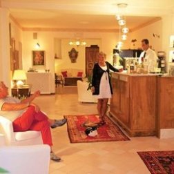 Romantic Hotel Restaurant Villa Cheta Elite