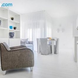 White stylish apartments n 2