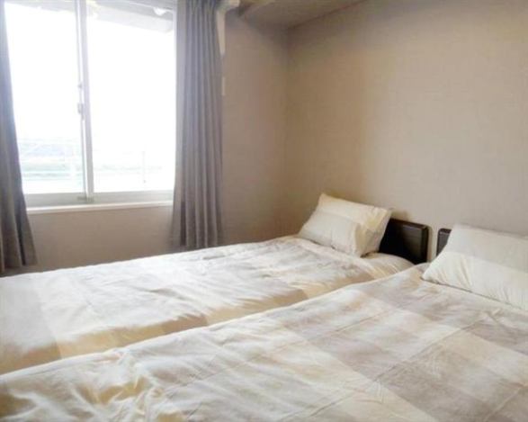 BC 3 Bedroom Apartment in Odaiba - 9