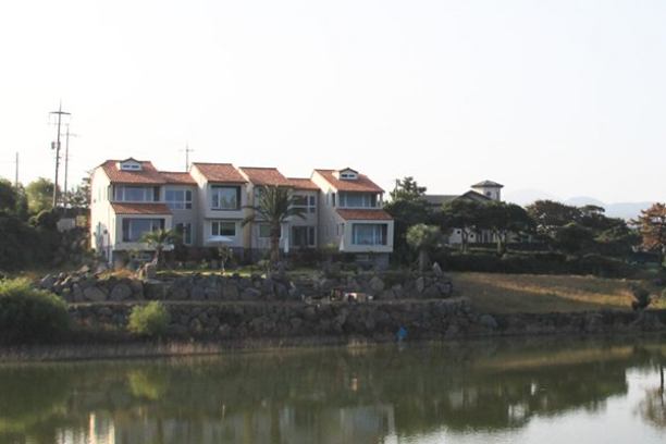 Jeju Lake Pension