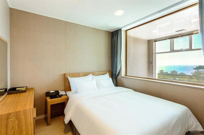 Rich Hotel Jeju