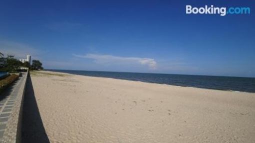 3 Beds In 2 Bedrooms Panorama View Hua Hin Beach
