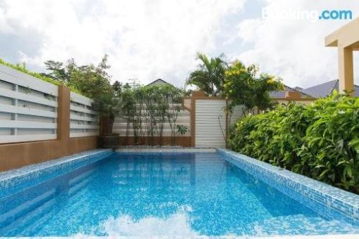 5 Bedroom Pool Villa By Plh Phuket