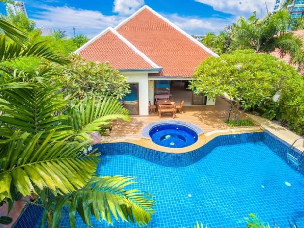 Adare Pool Villa Pattaya