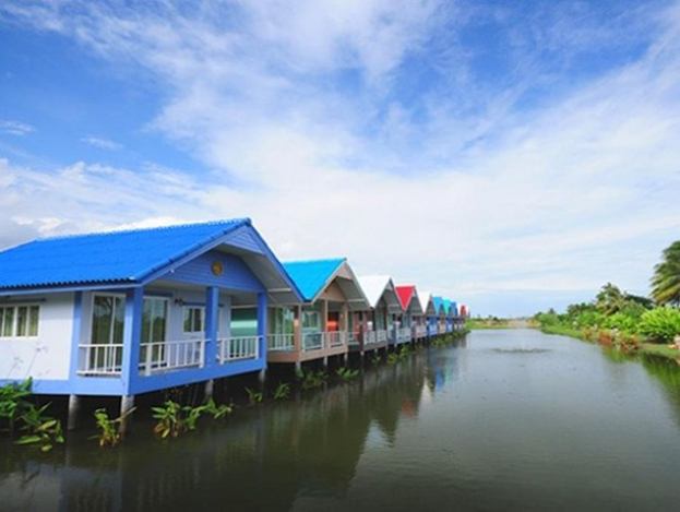 Baan Chay Namm Resort Bang Sao Thong