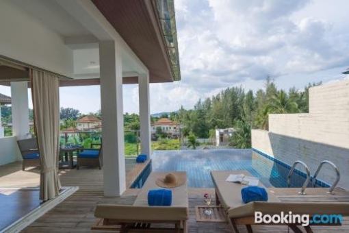 Bangtao 3 bedroom Penthouse with private pool