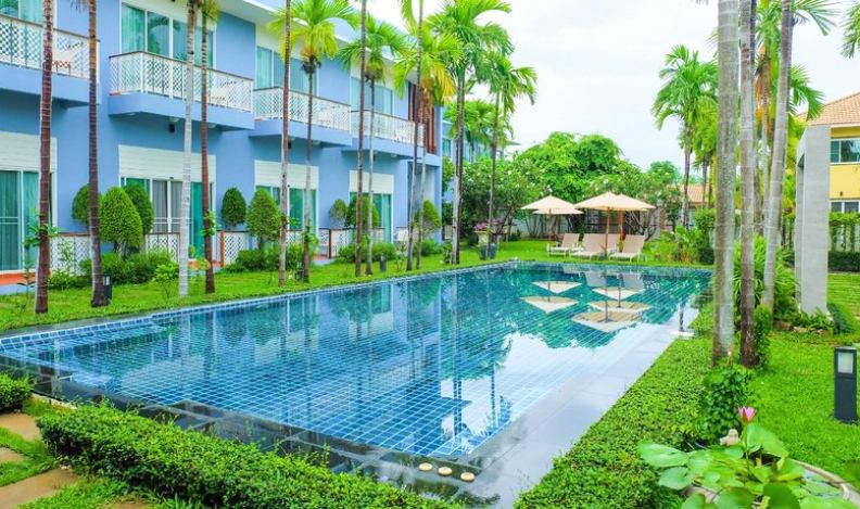 Blu Marine Hua Hin Resort and Villas Baan Issara Resort