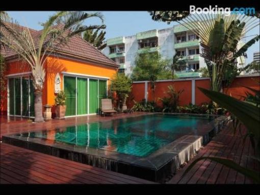 Breezy Villa In Pattaya