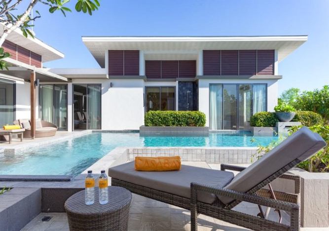 CasaBay Luxury Pool Villas