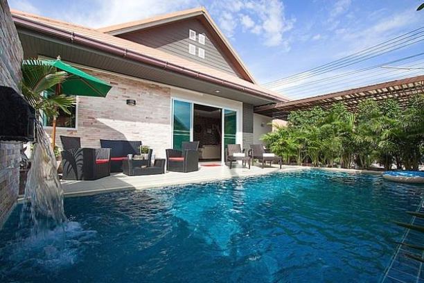 Casterly Villa Modern 3 Bed Pool Villa in Jomtien Pattaya