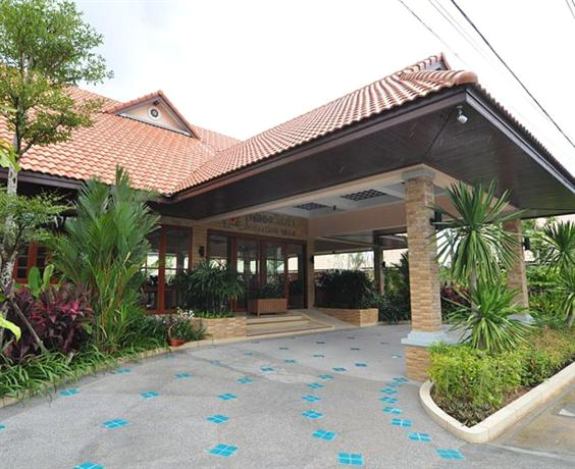Chalong Villa Resort & Spa