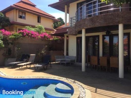 Coco 4-Bedroom Villa with Private Pool