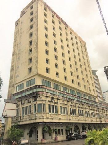 Daeng Plaza Hotel