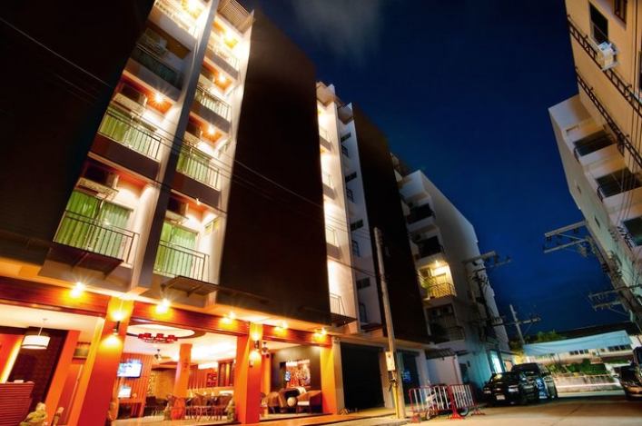 Deva Patong Suite Hotel