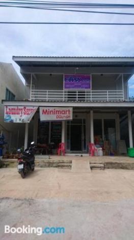 Easy Rooms and Minimart