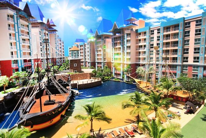Grande Caribbean Water Park Condo & Resort Pattaya