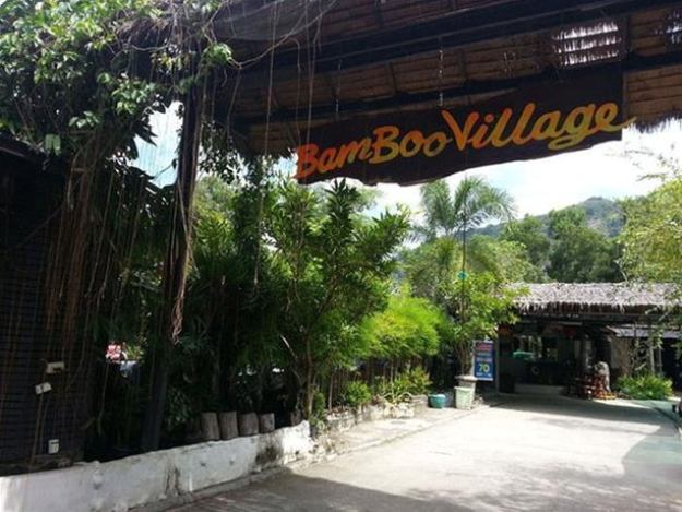 Hotel Bamboo Village