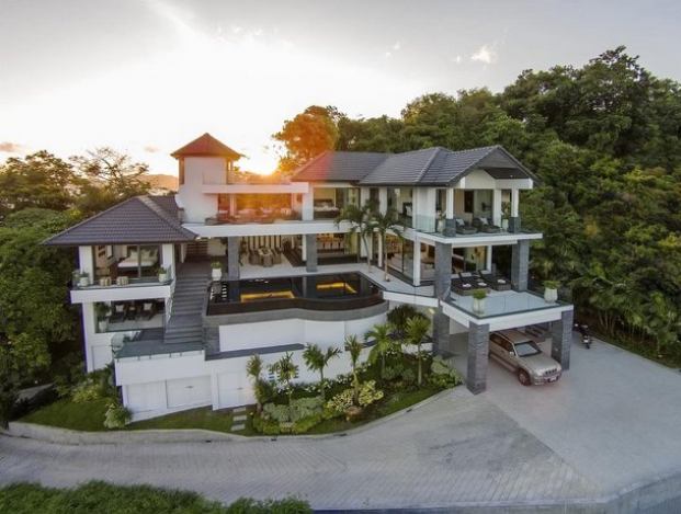 Luxury Villa in Cape Panwa