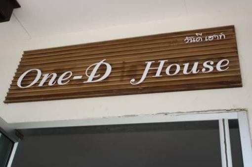 One D House