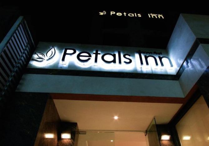 Petals Inn